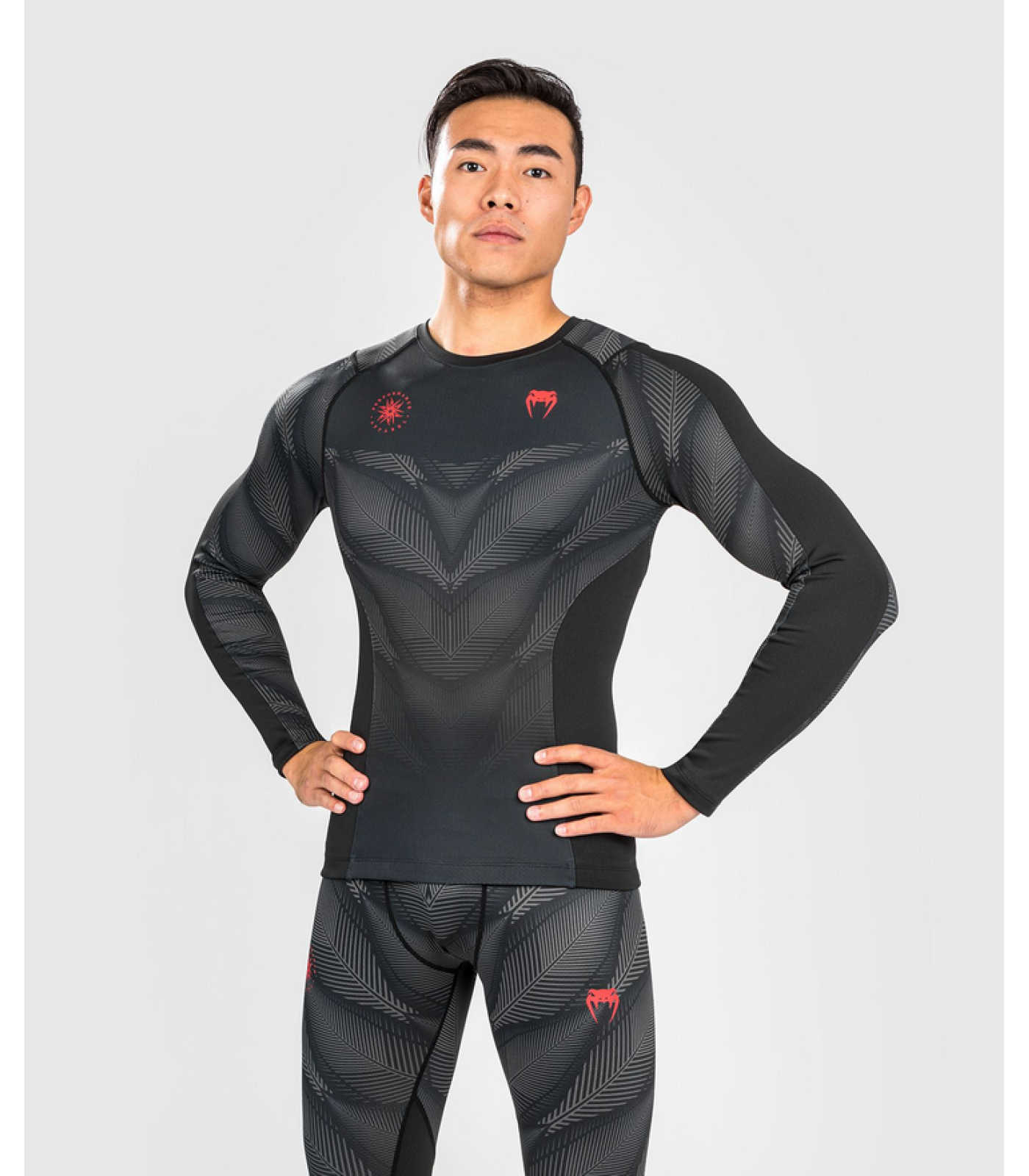 Рашгард - Venum Phantom Rashguard Long Sleeves - Black/Red​